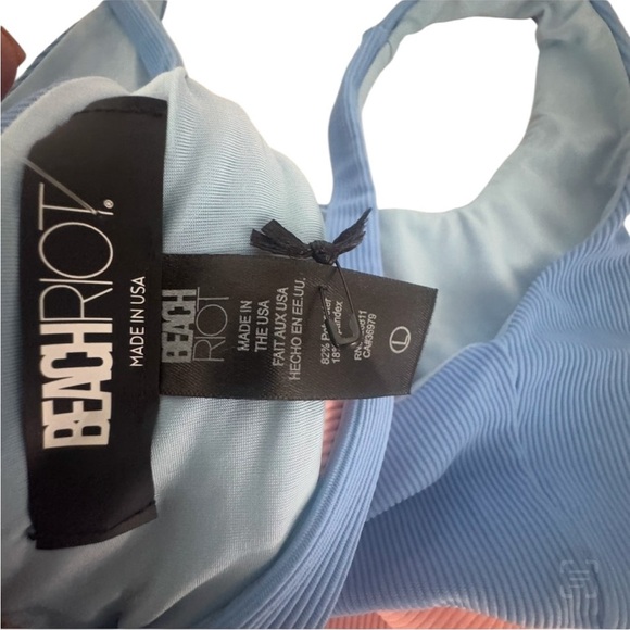 Beach Riot Mackenzie Bikini Top B2067 - Picture 5 of 5